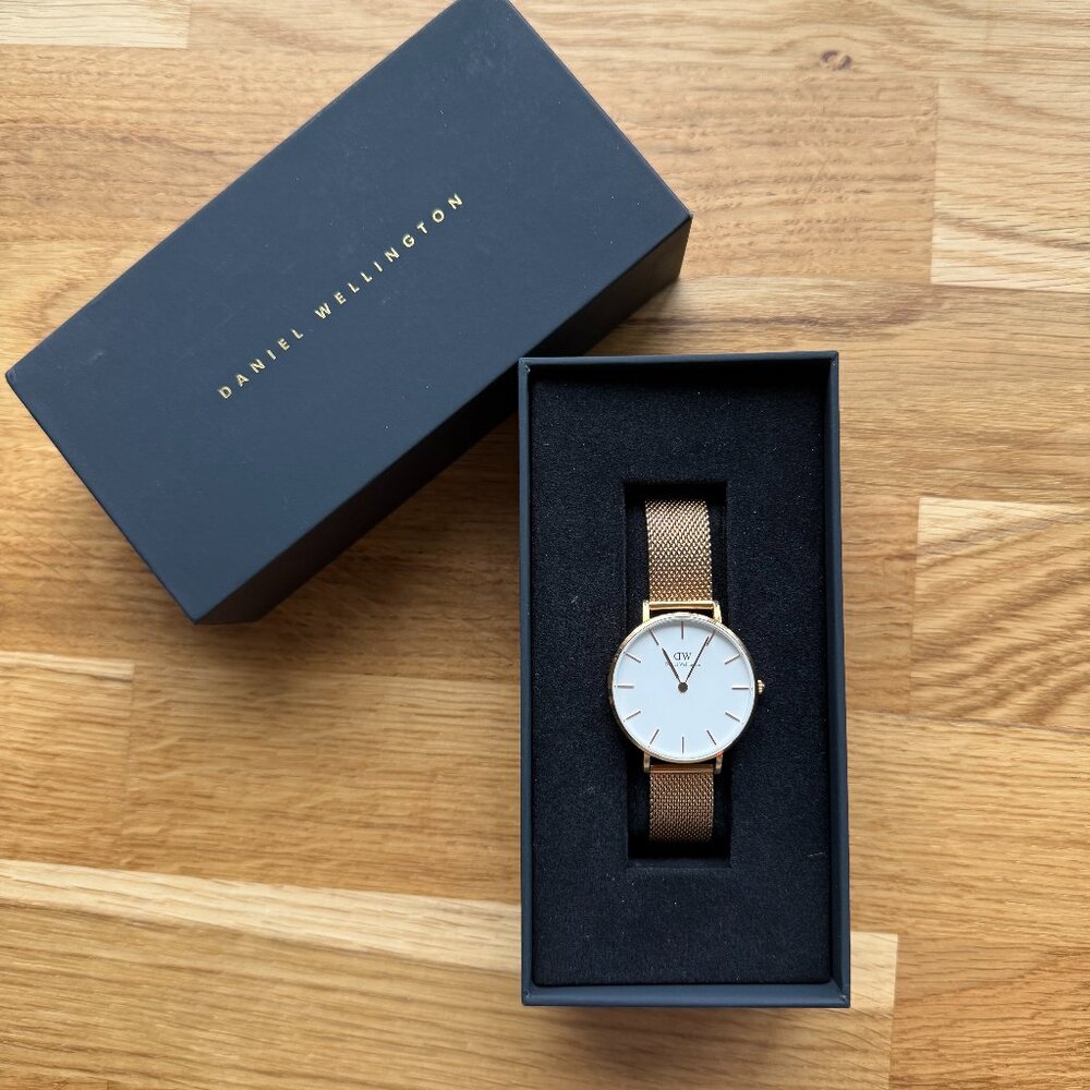 Daniel Wellington Classic Petite Melrose Watch